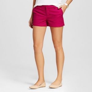 💫3/$12 Women’s Eyelet Chino shorts size 2